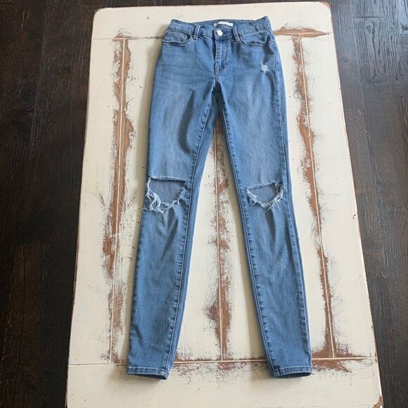 PacSun Jean  - Picture 1 of 4